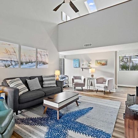 Coastal Oasis With Pool - Walk To Coligny Beach Park Île de Hilton-Head Extérieur photo