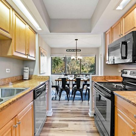 Coastal Oasis With Pool - Walk To Coligny Beach Park Île de Hilton-Head Extérieur photo