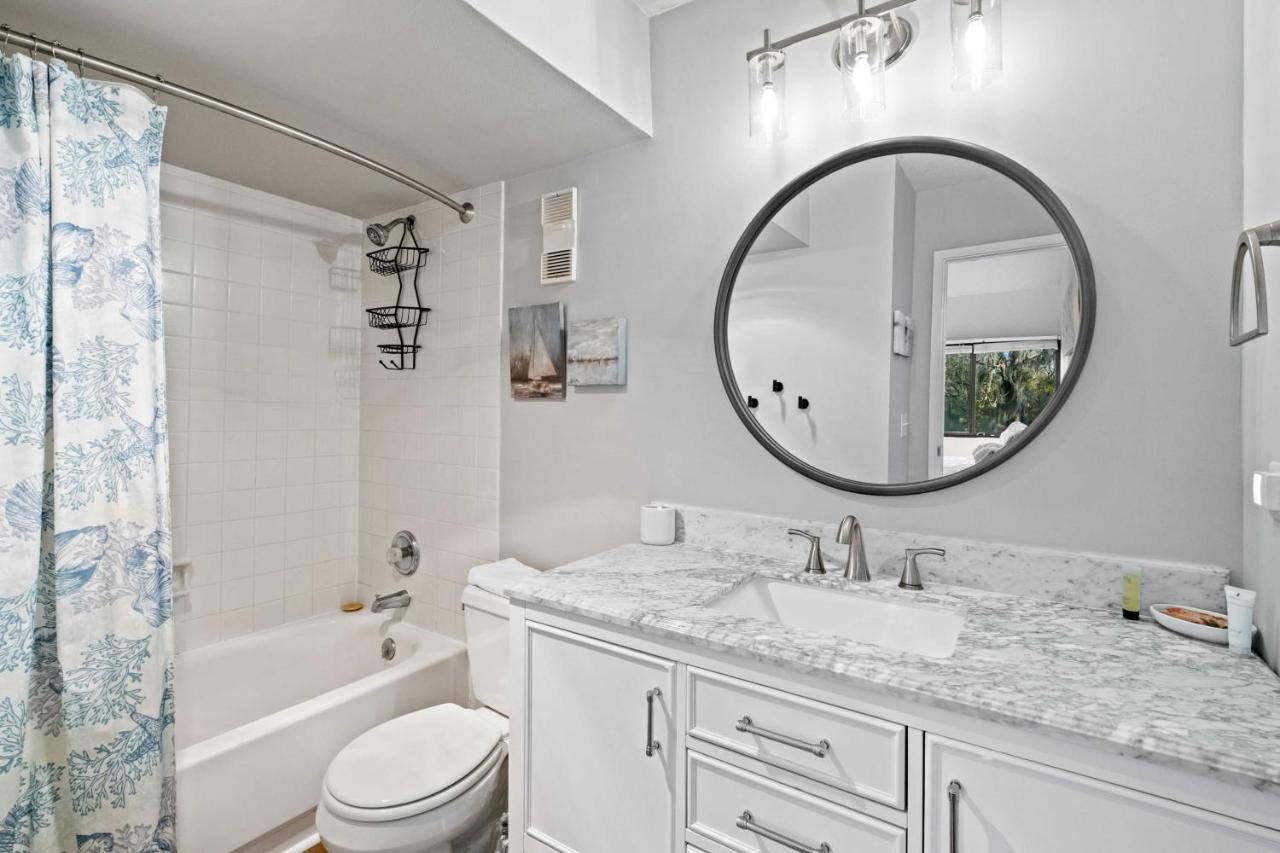 Coastal Oasis With Pool - Walk To Coligny Beach Park Île de Hilton-Head Extérieur photo